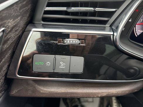 Used 2020 Audi Q7 3.0T Premium Plus w/ Premium Plus Package image 55