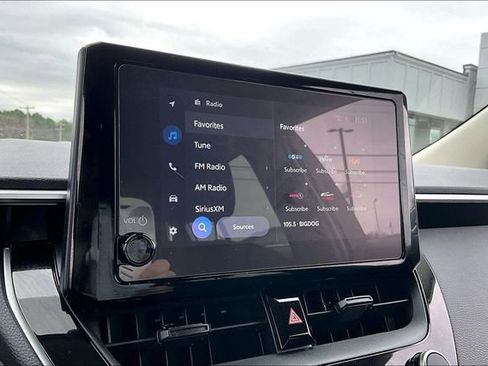 Used 2025 Toyota Corolla LE image 22