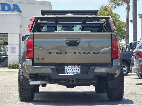 Used 2024 Toyota Tacoma TRD Sport AWD/4WD image 5