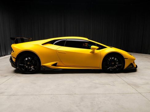 Used 2016 Lamborghini Huracan LP 580-2 image 16