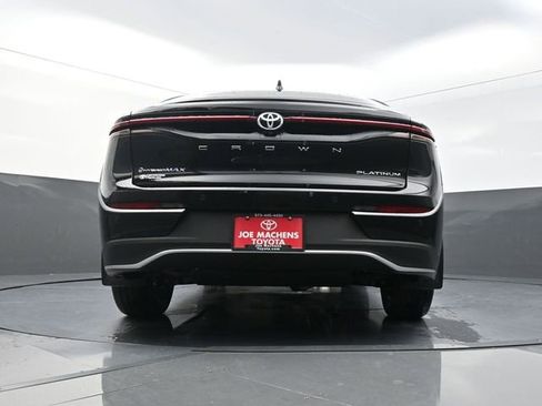 New 2026 Toyota Crown Platinum image 33
