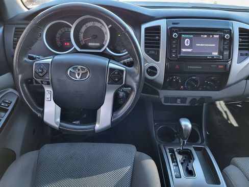 Used 2015 Toyota Tacoma 4x4 Double Cab image 18