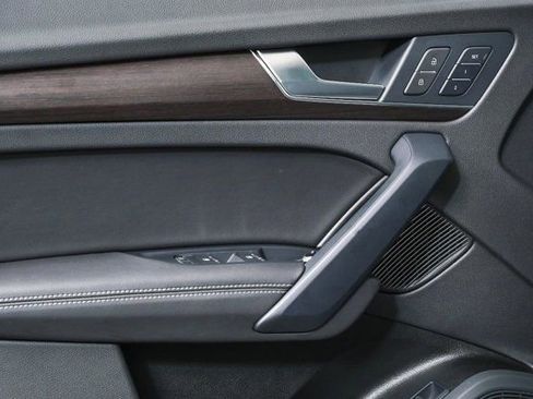 Used 2023 Audi Q5 2.0T Premium Plus w/ Premium Plus Package image 6