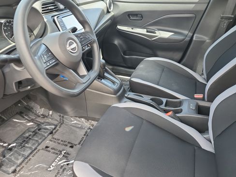 Used 2025 Nissan Versa S w/ Trunk Package FWD image 12