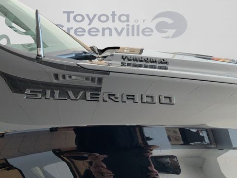 Used 2026 Chevrolet Silverado 1500 RST w/ RST Select Package AWD/4WD image 43