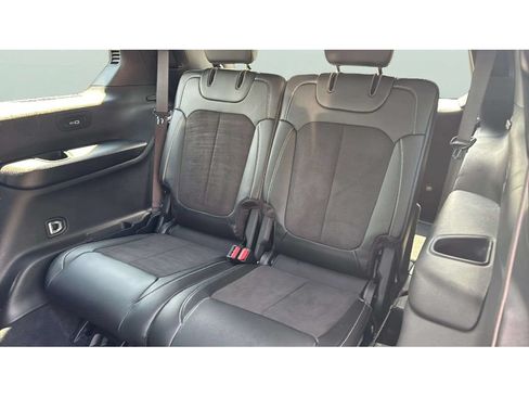 Used 2023 Jeep Grand Cherokee L Altitude AWD/4WD image 14