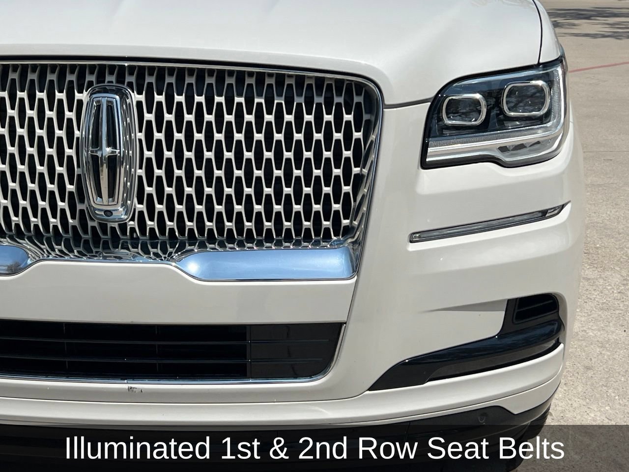 Used 2023 Lincoln Navigator Reserve AWD/4WD image 9