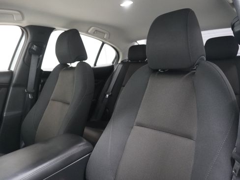 Used 2019 MAZDA MAZDA3 Sedan FWD image 11