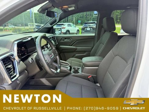 Used 2024 GMC Canyon Elevation w/ Trailering Package AWD/4WD image 6