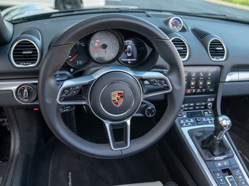 Used 2025 Porsche 718 Boxster S image 14