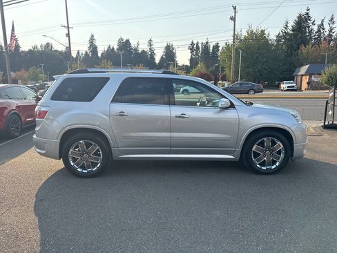 Used 2012 GMC Acadia Denali image 11