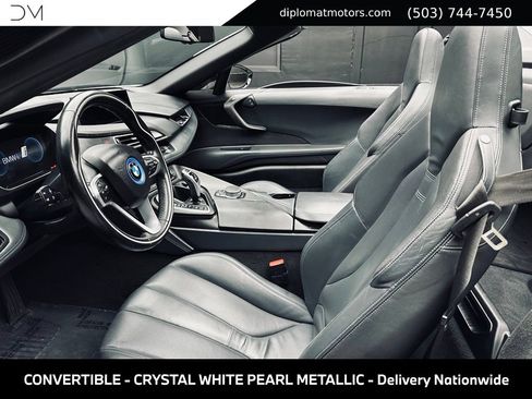 Used 2019 BMW i8 Roadster AWD/4WD image 19