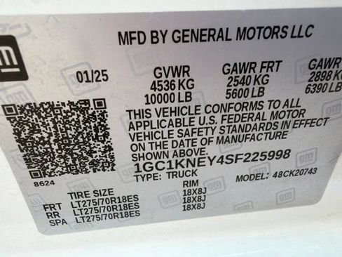 Used 2025 Chevrolet Silverado 2500 LT AWD/4WD image 29