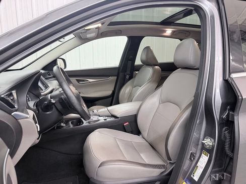 Certified 2023 INFINITI QX50 Luxe FWD image 13