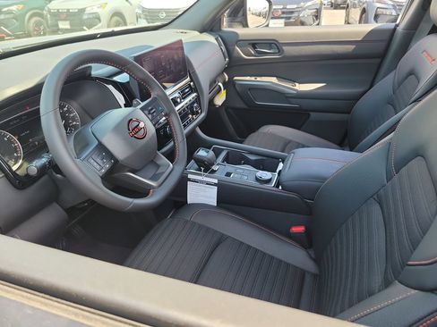 New 2026 Nissan Pathfinder Rock Creek w/ Rock Creek Premium Package AWD/4WD image 9