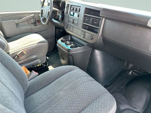 Used 2024 GMC Savana 2500 w/ Driver Convenience Package RWD image 10
