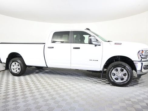 Used 2026 RAM 3500 Big Horn AWD/4WD image 9