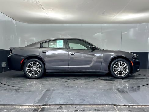 Used 2022 Dodge Charger SXT AWD/4WD image 2