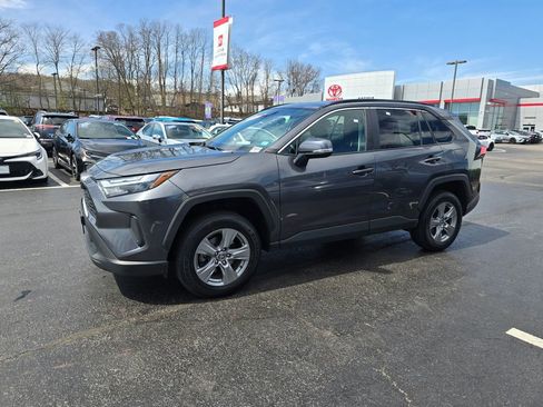 Used 2023 Toyota RAV4 XLE image 3