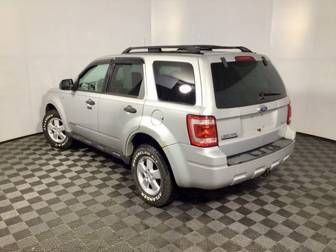 Used 2008 Ford Escape XLT image 9