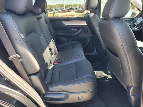 Certified 2025 MAZDA CX-90 3.3 Turbo w/ Preferred Package image 17