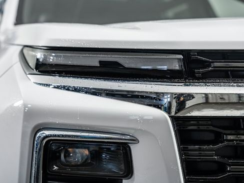 New 2026 Chevrolet Traverse LT w/ Sun and Wheel Package image 14