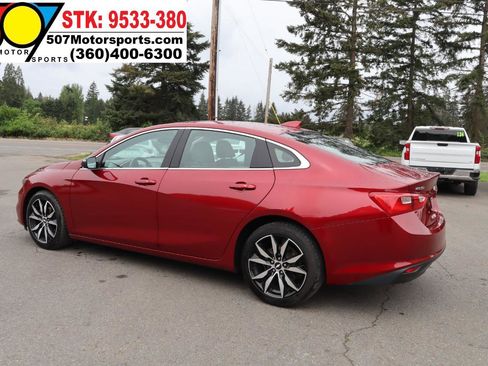 Used 2017 Chevrolet Malibu LT FWD image 6