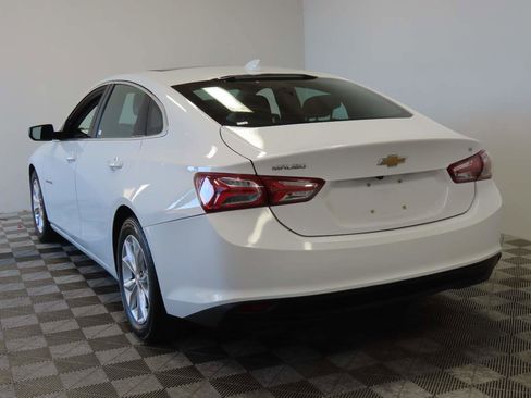 Used 2021 Chevrolet Malibu LT image 3