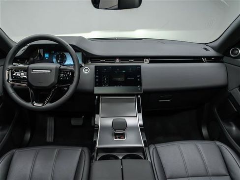 Used 2026 Land Rover Range Rover Evoque S AWD/4WD image 18