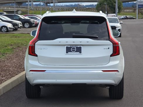 New 2026 Volvo XC90 B5 Plus w/ Protection Package AWD/4WD image 4
