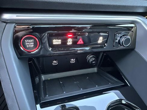 New 2025 Audi SQ5 Premium Plus image 21