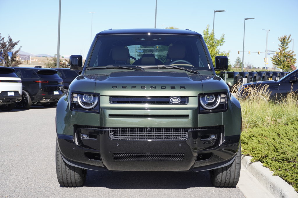 New 2026 Land Rover Defender 110 X-Dynamic SE AWD/4WD image 5