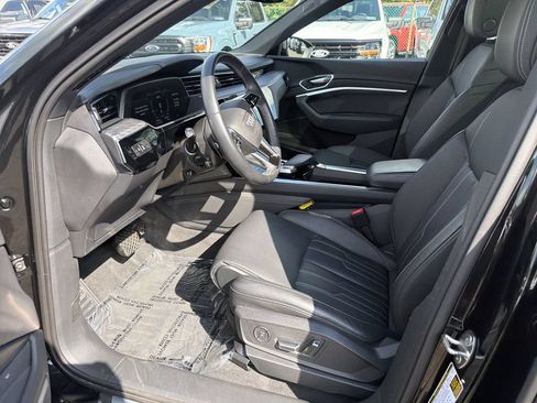 Used 2024 Audi Q8 e-tron Prestige w/ Prestige Package AWD/4WD image 11