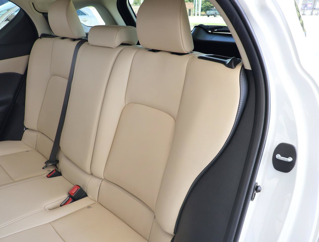 Used 2016 Lexus CT 200h w/ Seat Comfort Package FWD image 22