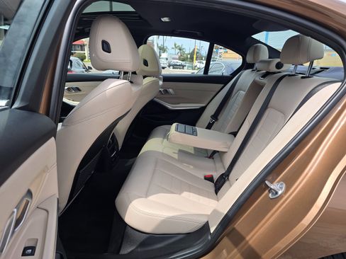 Used 2019 BMW 330i Sedan RWD image 18