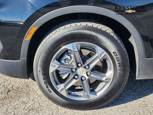 Used 2025 Chevrolet Blazer LT image 13