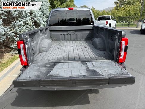 Used 2024 Ford F250 Platinum image 40