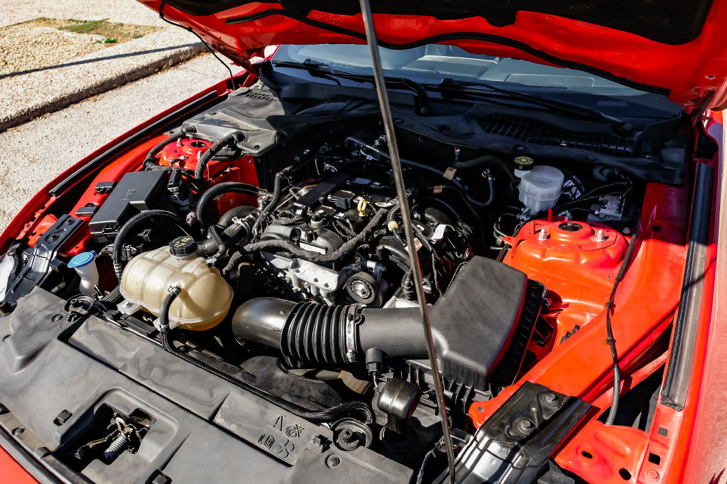 Used 2022 Ford Mustang Premium RWD image 41