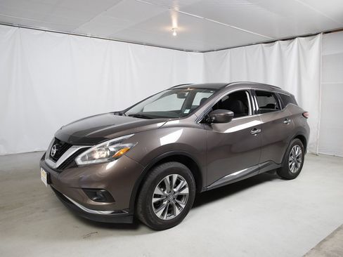 Used 2018 Nissan Murano SV image 18