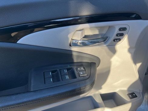 Used 2019 Honda Pilot Elite image 12