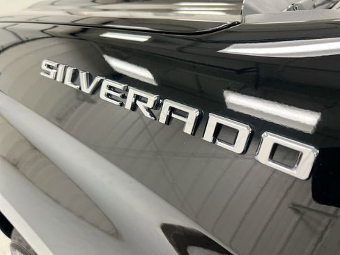 Used 2023 Chevrolet Silverado 1500 Custom AWD/4WD image 24