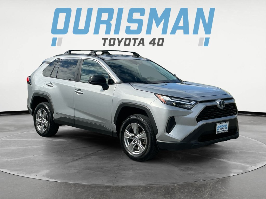 Used 2024 Toyota RAV4 LE AWD/4WD image 1