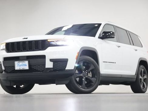 Used 2023 Jeep Grand Cherokee L Laredo AWD/4WD image 6