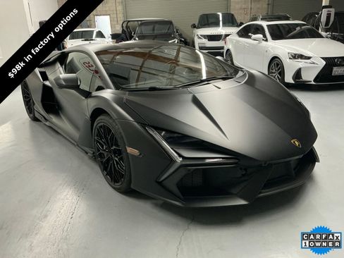 Used 2024 Lamborghini Revuelto image 6