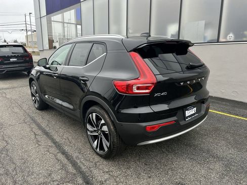 Certified 2025 Volvo XC40 B5 Ultra w/ Climate Package AWD/4WD image 6