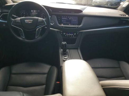 Certified 2024 Cadillac XT5 Premium Luxury w/ Technology Package FWD image 15