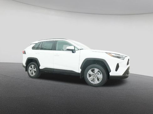 New 2025 Toyota RAV4 XLE FWD image 28