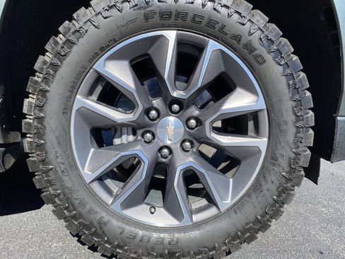 Used 2023 Chevrolet Tahoe LS image 13