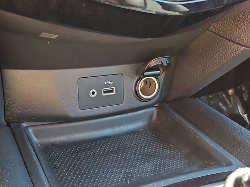 Certified 2019 Nissan Rogue SV AWD/4WD image 22