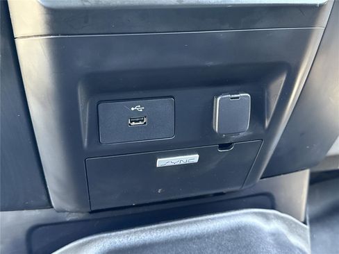 Used 2016 Ford F150 XL w/ Equipment Group 101A Mid AWD/4WD image 5
